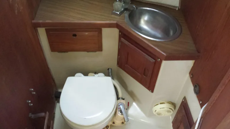 1981 Catalina 30