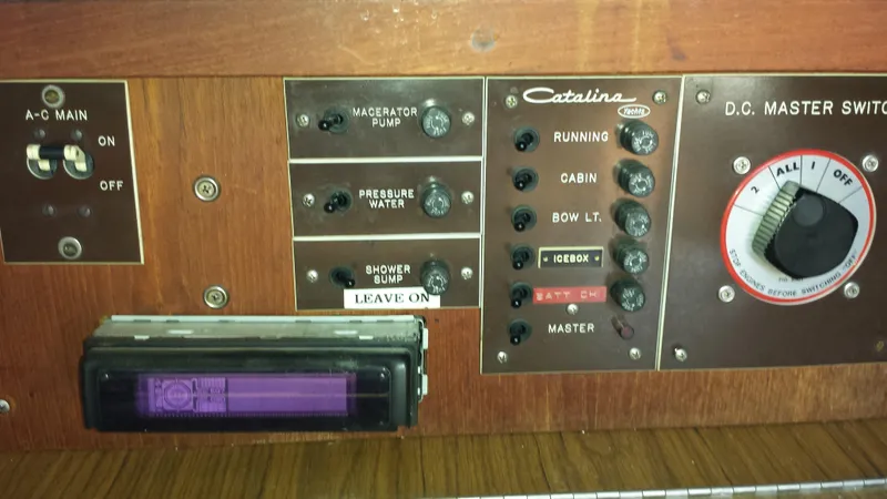 1981 Catalina 30
