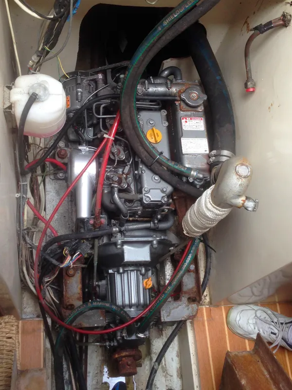 Repowered Yanmar - Easy Access