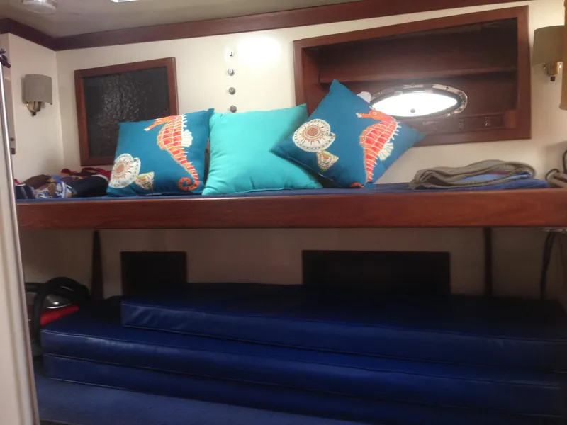 Bunks Mid Ship Starboard