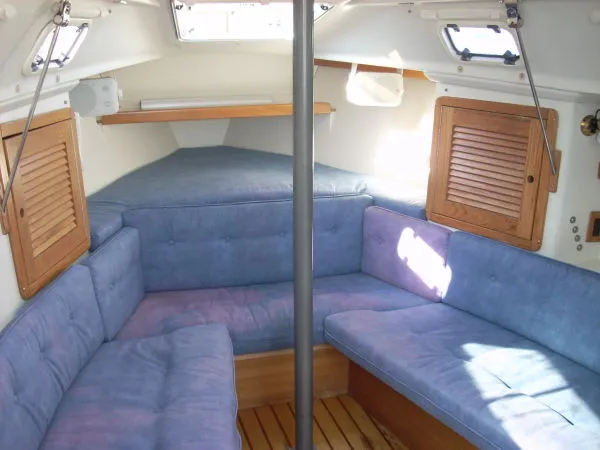 1995 Catalina 270
