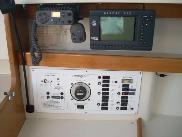 1995 Catalina 270