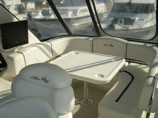 2006 Sea Ray Sedan Bridge