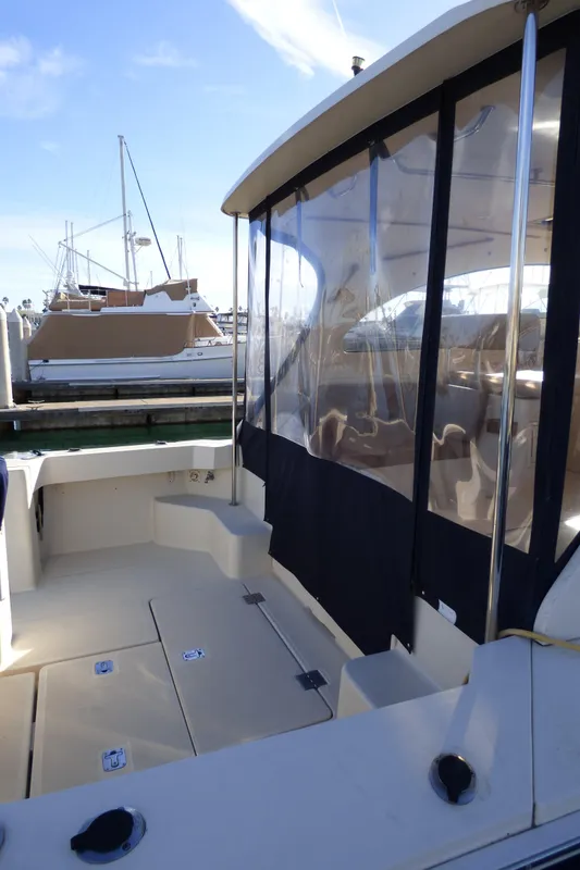 2005 Mainship 34 Pilot Sedan Rum Runner II
