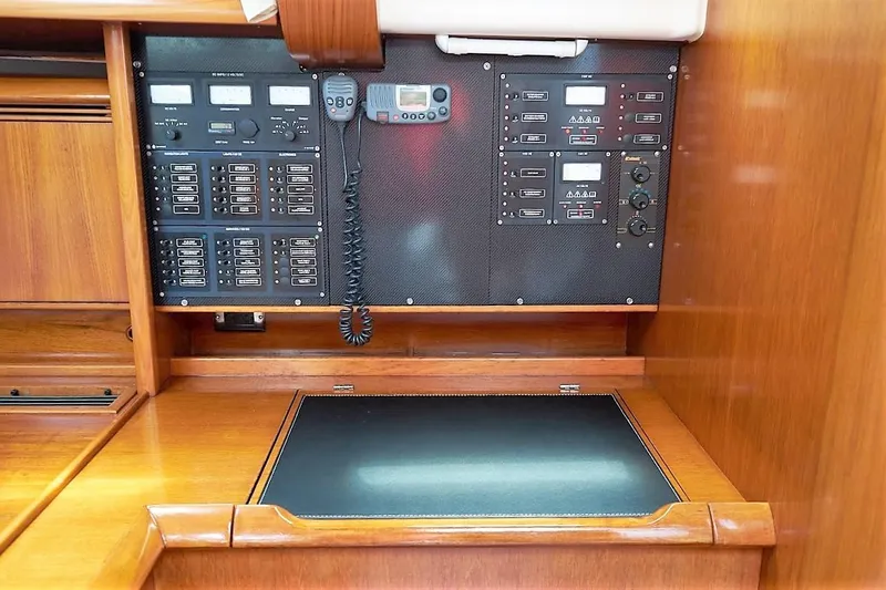 2004 Jeanneau 49 sun odyssey