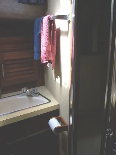 Master Head w Separate Shower Stall