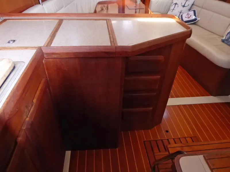 1990 Hunter Legend 37.5