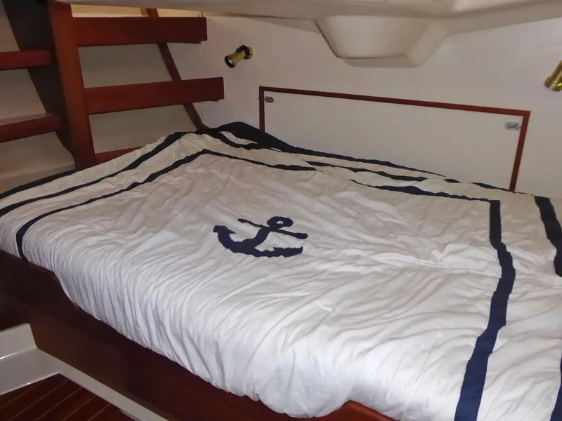 1990 Hunter Legend 37.5