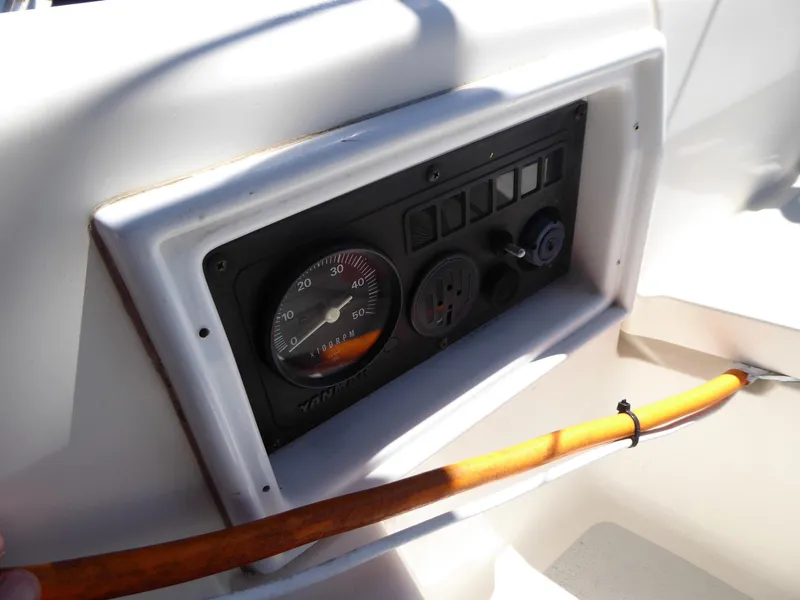 1990 Hunter Legend 37.5