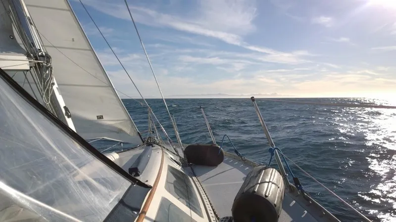 1990 Hunter Legend 37.5