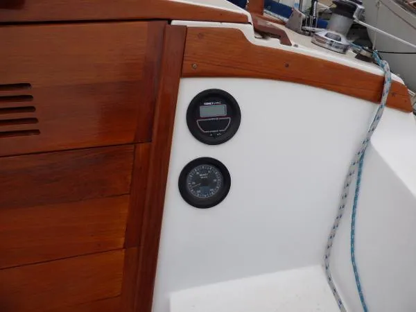 1985 Catalina 30