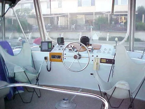 1972 Uniflite Aft Cabin MY