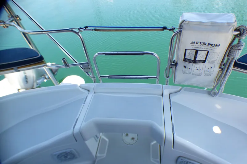 Cockpit view of 1993 Hunter 40.5 sailboat with Lifesling safety equipment.