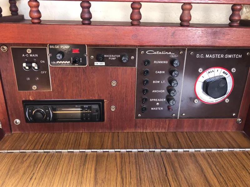1981 Catalina 30