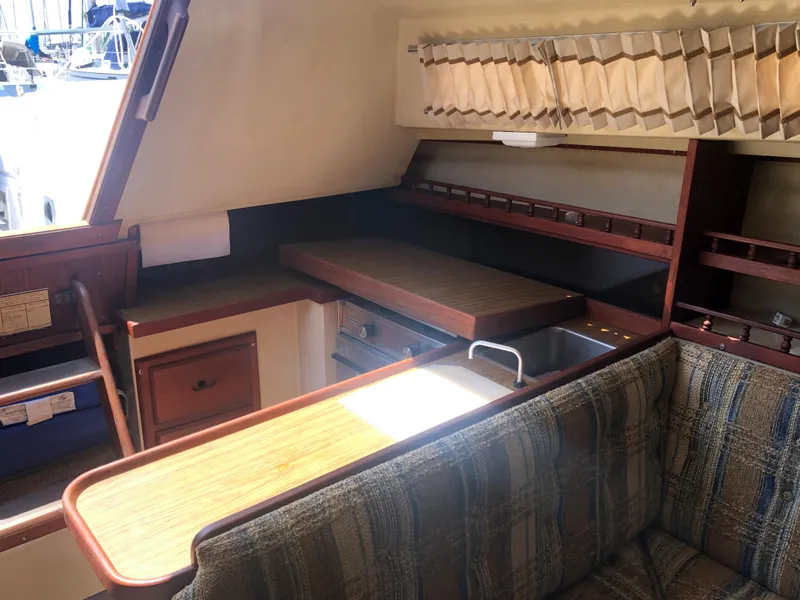 1981 Catalina 30