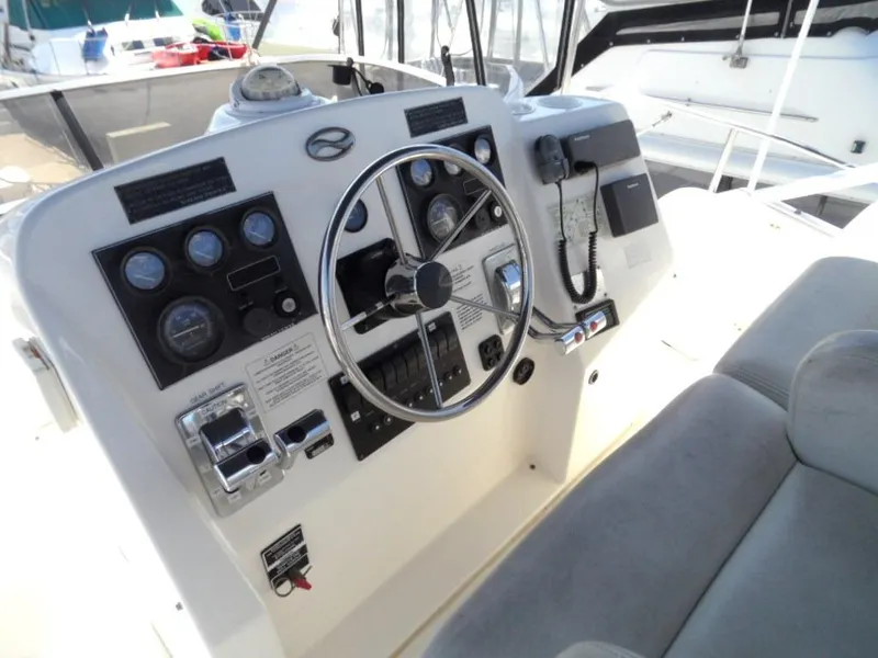 1998 Silverton 322 Side Walk MY