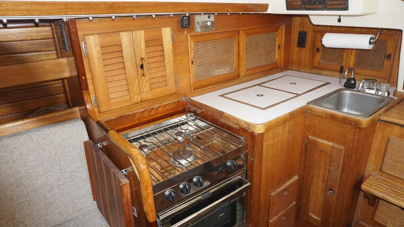 1980 Bristol 35.5