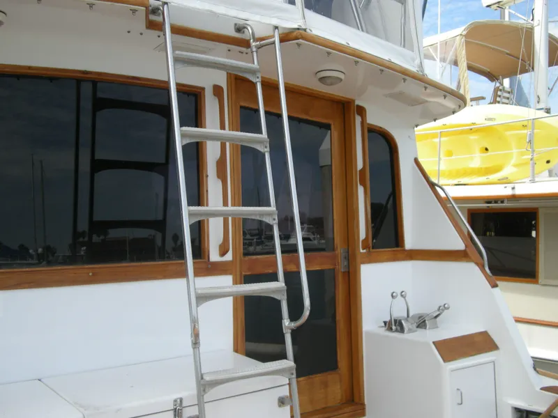 1983 Ocean Yachts Super Sport