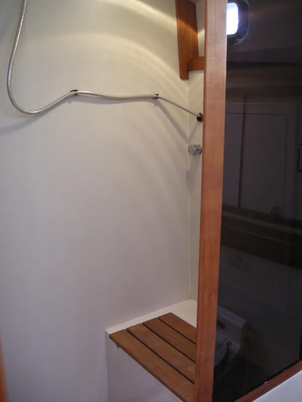 Stall shower