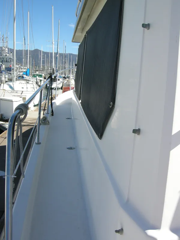 Side decks