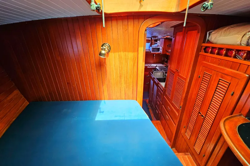 1985 Spindrift Pilot House Cutter