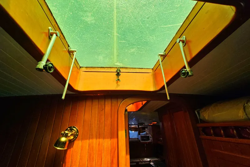 1985 Spindrift Pilot House Cutter