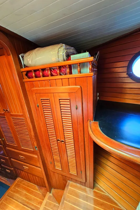 1985 Spindrift Pilot House Cutter