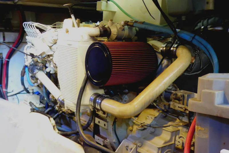 1997 Maxum 4600 SCB