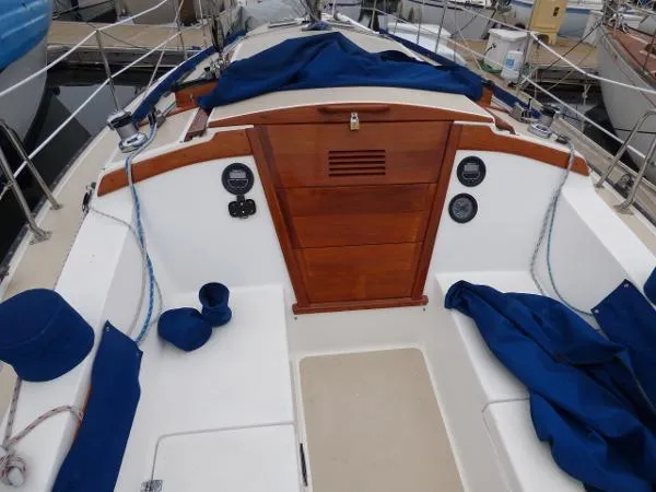 1985 Catalina 30