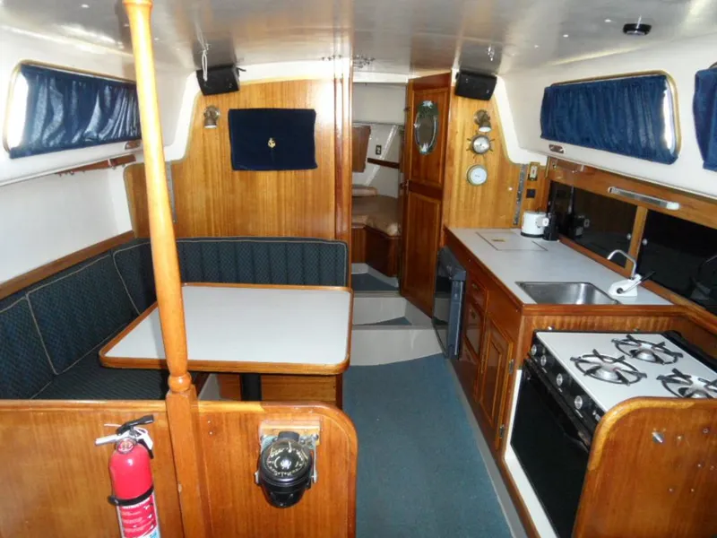 1967 CAL 34 Sloop