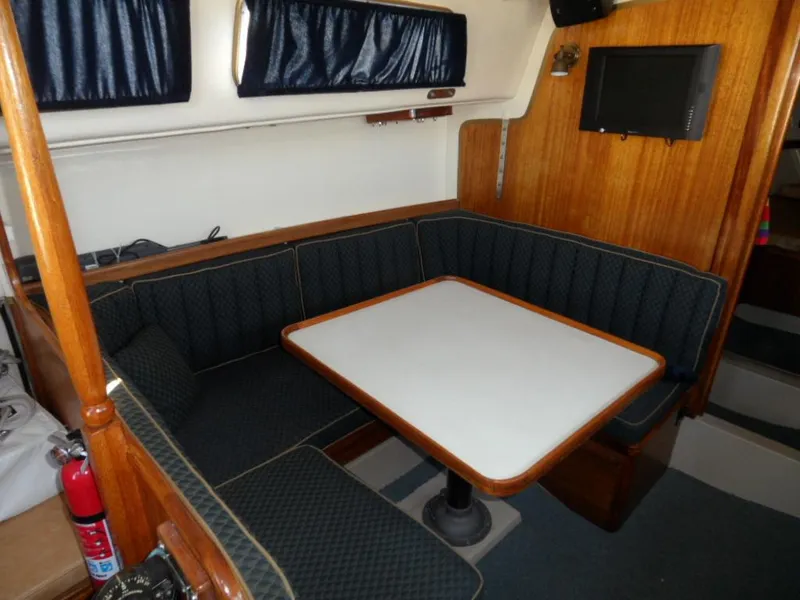 1967 CAL 34 Sloop