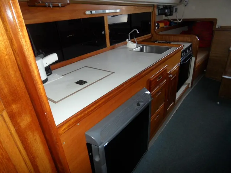 1967 CAL 34 Sloop