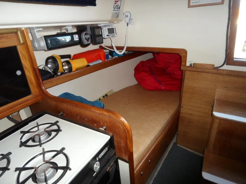 1967 CAL 34 Sloop