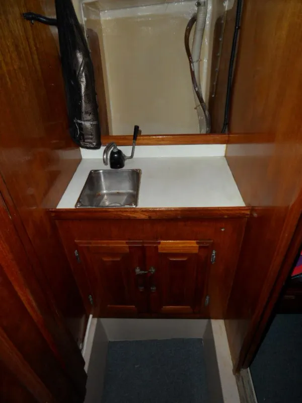 1967 CAL 34 Sloop