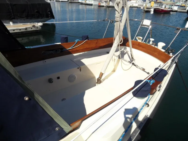 1967 CAL 34 Sloop