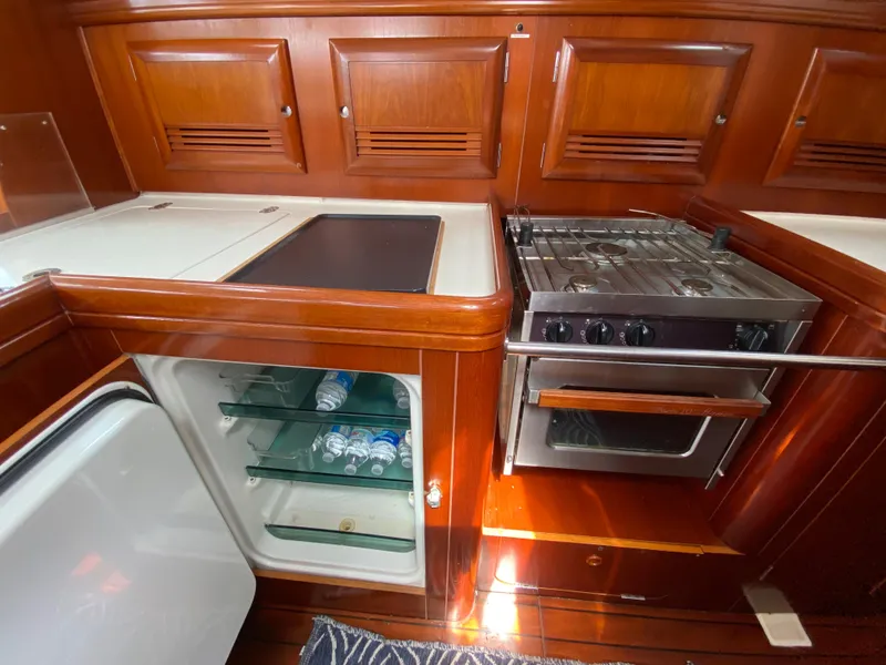 2003 Beneteau 473