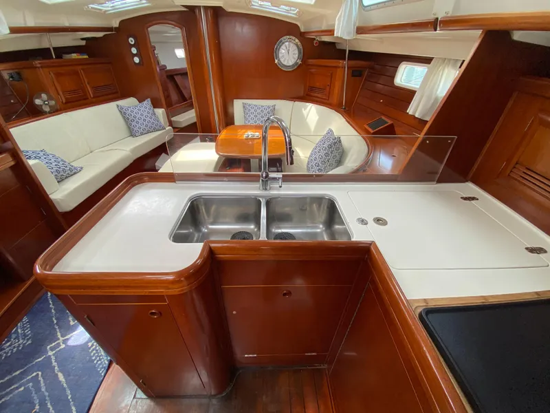 2003 Beneteau 473