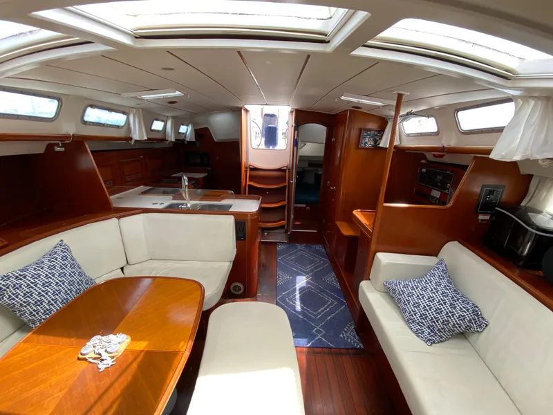 2003 Beneteau 473