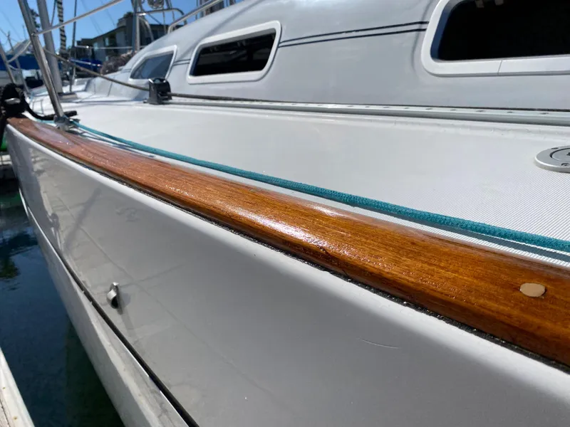 2003 Beneteau 473