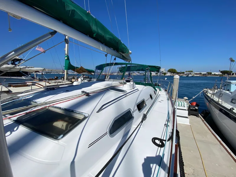 2003 Beneteau 473