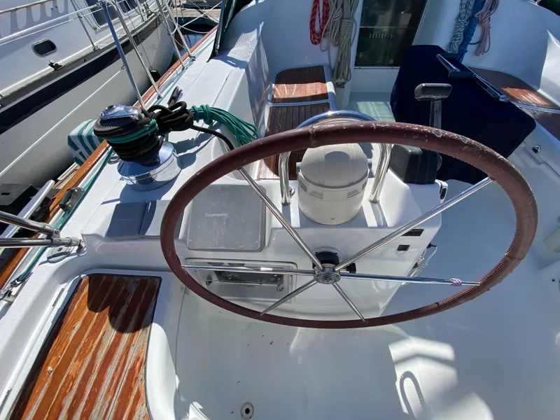 2003 Beneteau 473