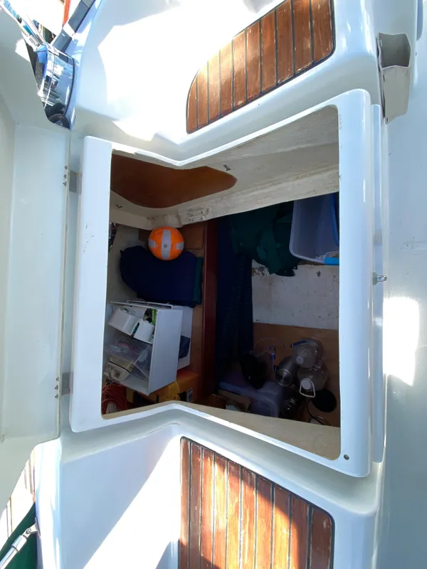 2003 Beneteau 473
