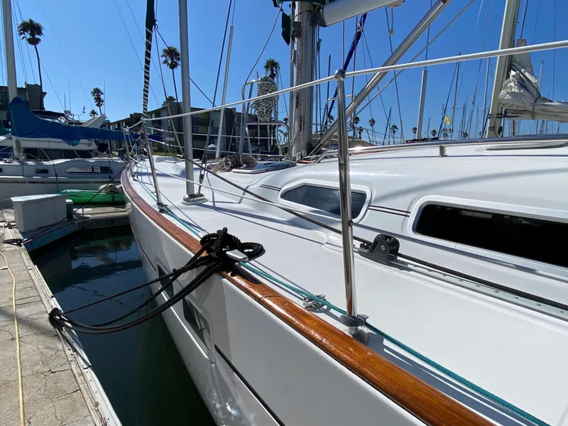 2003 Beneteau 473