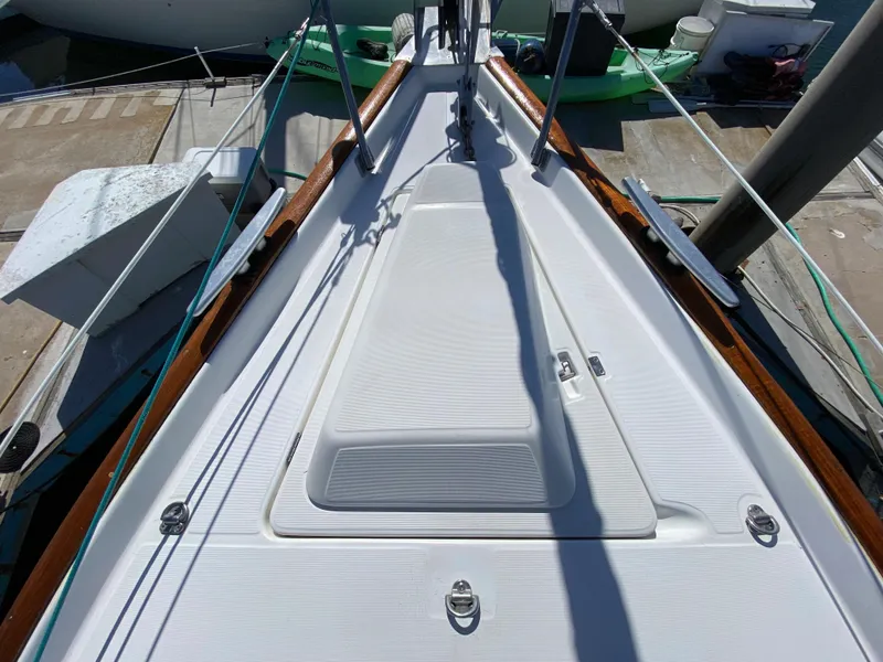 2003 Beneteau 473