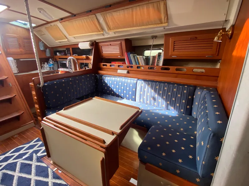 Salon to Port