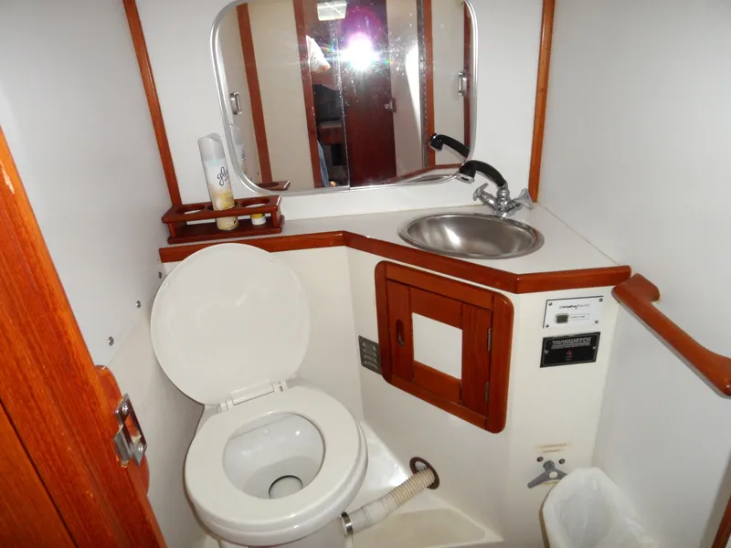 1990 Catalina 42 Three Stateroom