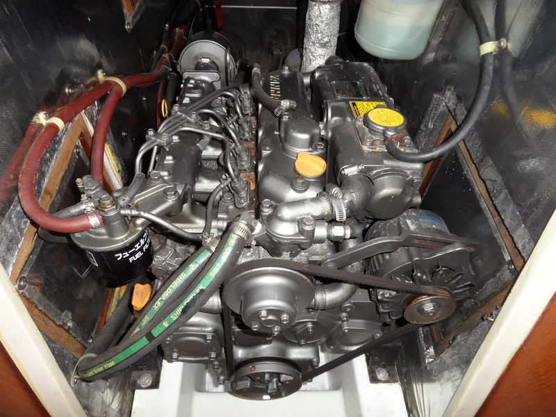 1990 Catalina 42 Three Stateroom