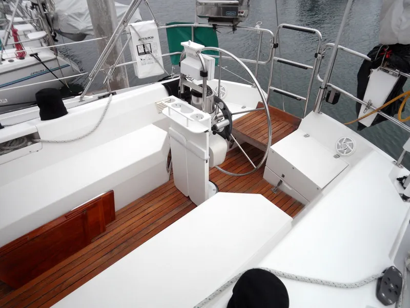 1990 Catalina 42 Three Stateroom