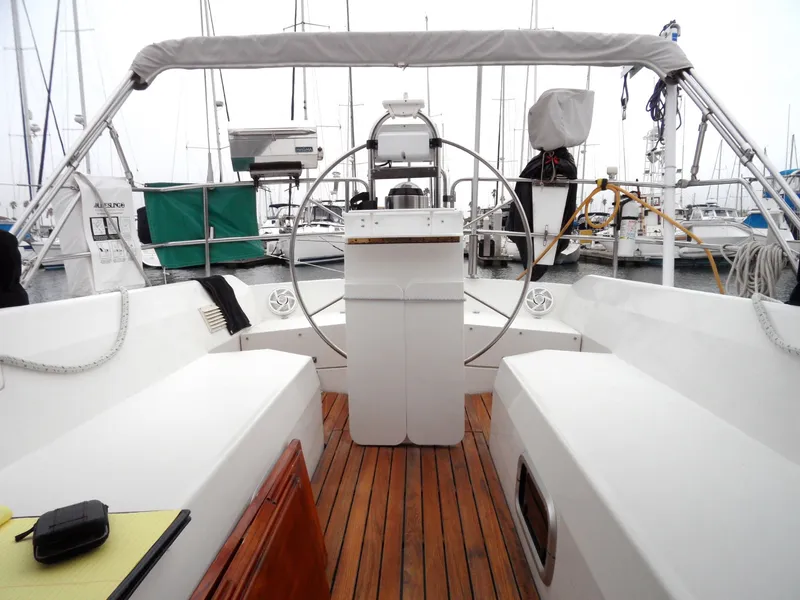 1990 Catalina 42 Three Stateroom