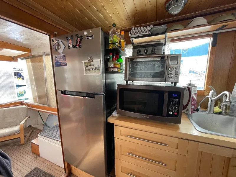 1978 Cheoy Lee 35 Trawler